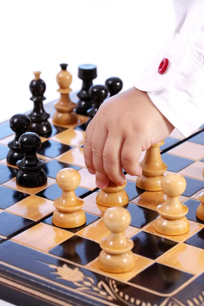 チェスで遊ぶ子供たち — ストック写真