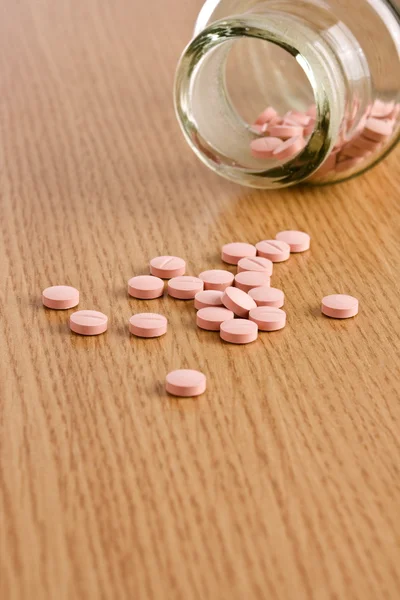 Pillole rovesciate — Foto Stock