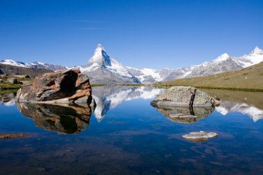 Matterhorn with Stelisee clipart