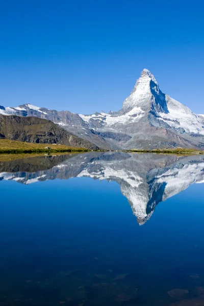 Das Berühmte Matterhorn Spiegelt Sich Stelensee — Stockfoto