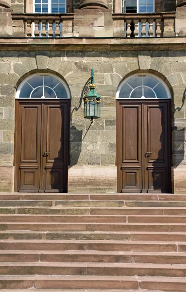 Eski bir kale için giriş kapıları — Stok fotoğraf