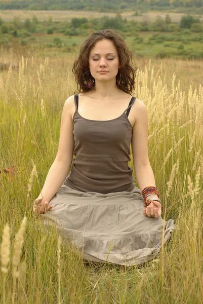 Meditating girl — Stock Photo, Image