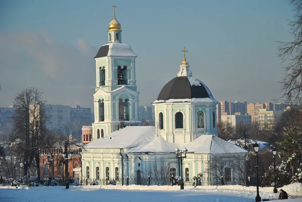 Zasněžený Pravoslavná Církev Moskvě — Stock fotografie