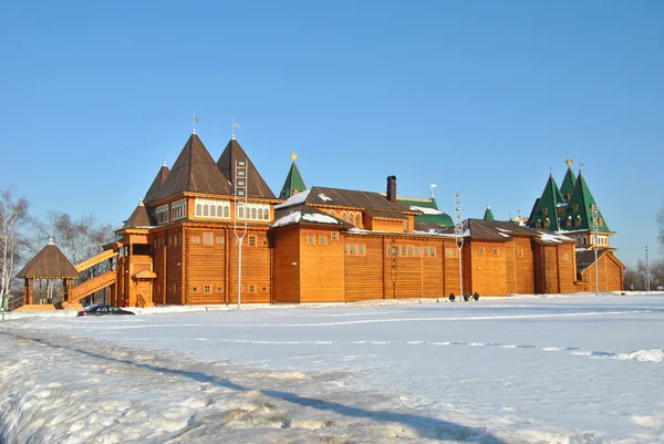 Drewniany Pałac w Kolomenskoe można jeździć, Moskwa, Federacja Rosyjska — Zdjęcie stockowe