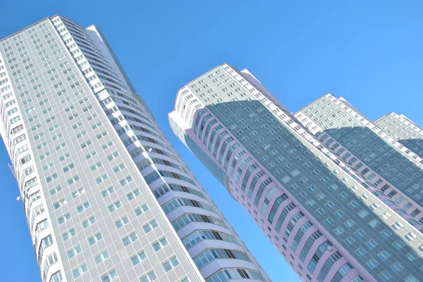मॉस्को मध्ये आधुनिक उच्च उंची अपार्टमेंट इमारती . — स्टॉक फोटो, इमेज