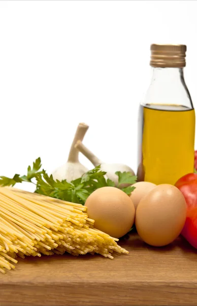 Ingredienti e spaghetti — Foto Stock