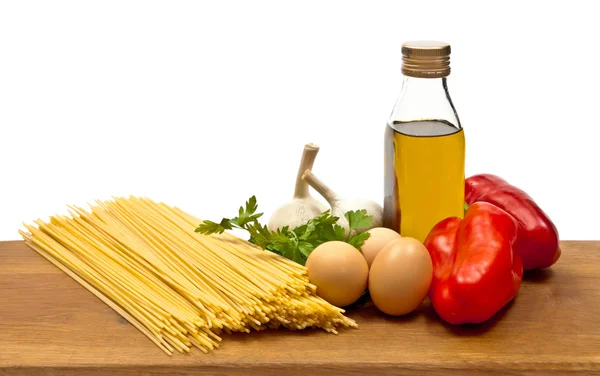 Espaguete e legumes — Fotografia de Stock