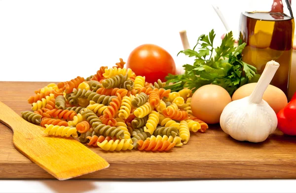 Spaghetti und Gemüse — Stockfoto
