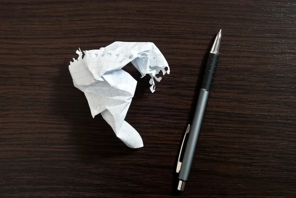 Papír és toll — Stock Fotó