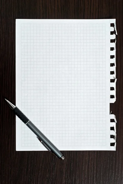 Página do bloco de notas e caneta — Fotografia de Stock