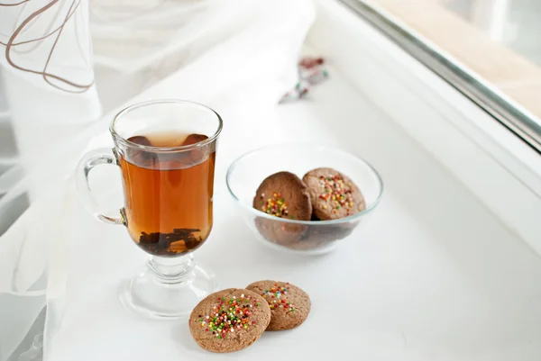 Biscotti e tè — Foto Stock