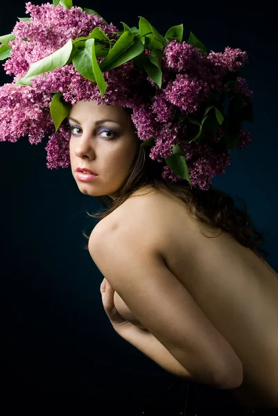 Girl Wreath Lilac Head — Stock Photo, Image