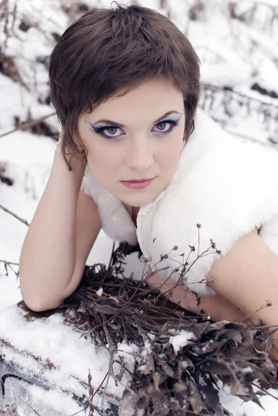 Mooi Meisje Bruid Straat Sneeuw — Stockfoto