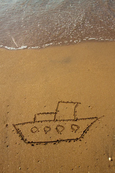 Het schip op zand. — Stockfoto