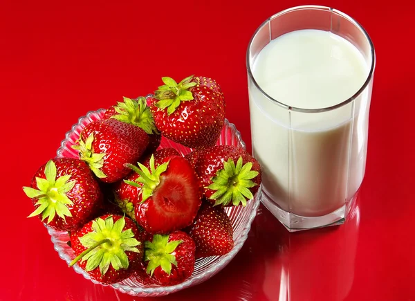 Strawberry Glass Milk — Stock Photo, Image
