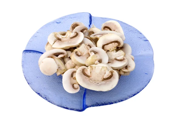 Teller mit geschnittenen Pilzen — Stockfoto