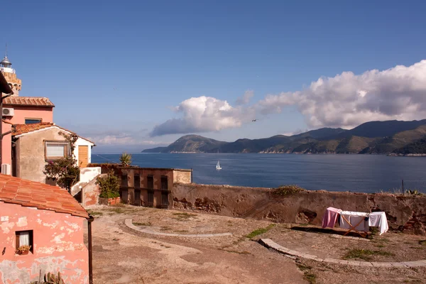 Promenadzie nad morzem, fortu stella, portoferraio — Zdjęcie stockowe