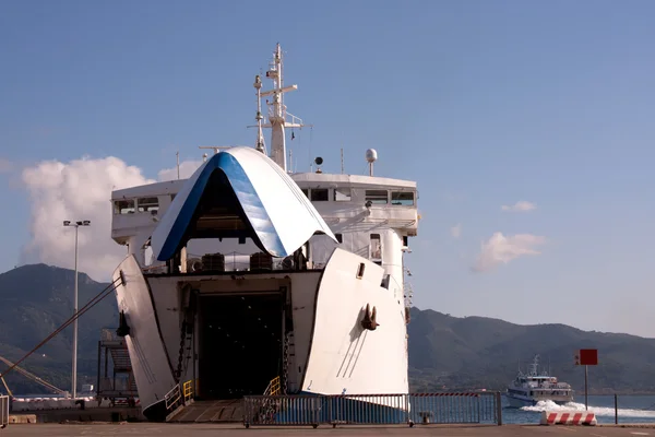 Barco grande Ferryboat — Fotografia de Stock