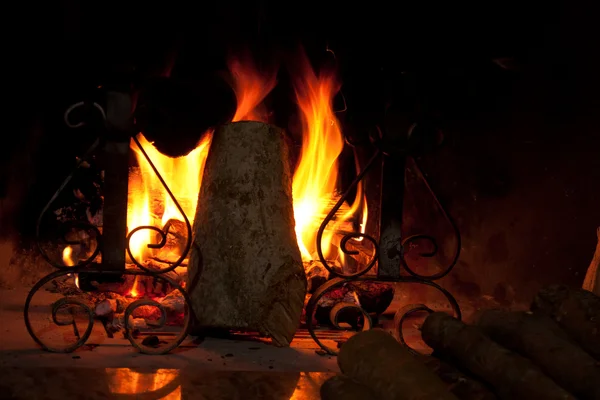 Flames In The Fireplace — Stock Photo, Image