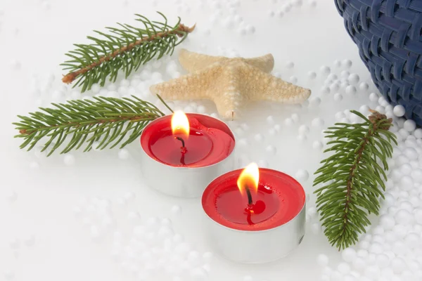 圣诞静物与蜡烛 杉木树和海星 — 图库照片