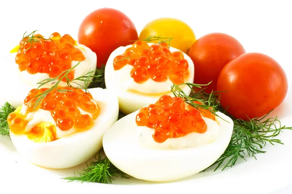 Αυγά Ντομάτες Χαβιάρι Και Άνηθο — Φωτογραφία Αρχείου