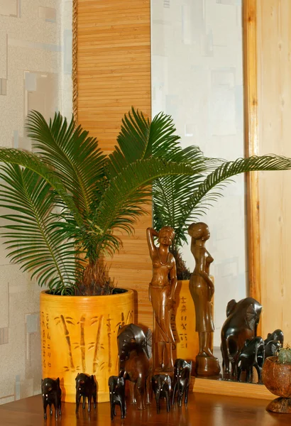 Sago Palm Och Afrikanska Motiv — Stockfoto