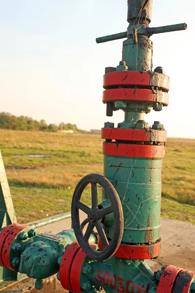 Oil wells valve — Stock Photo, Image