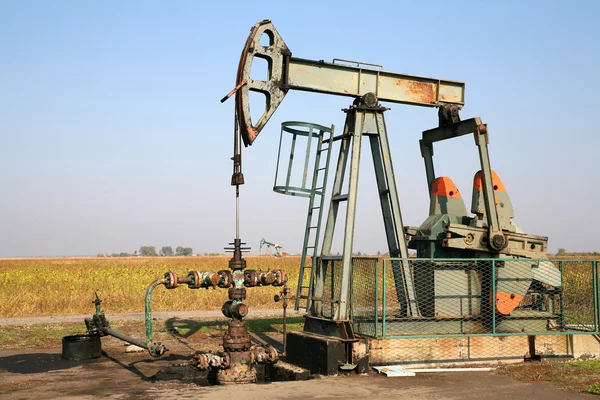 Нафтове родовище — стокове фото