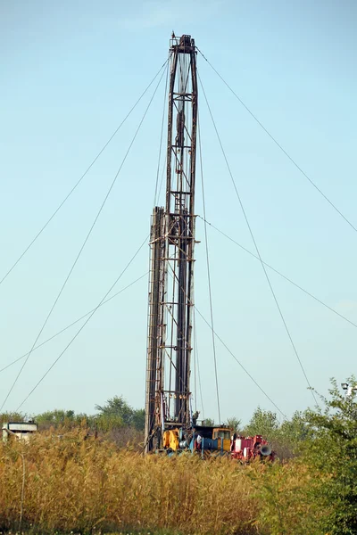 Нефтяная башня — стоковое фото