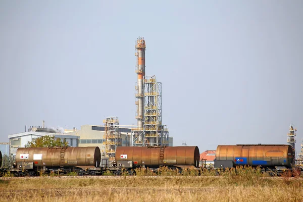 Нефть, химическая промышленность — стоковое фото