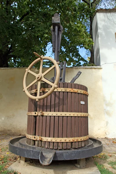 Vecchio torchio in legno — Foto Stock