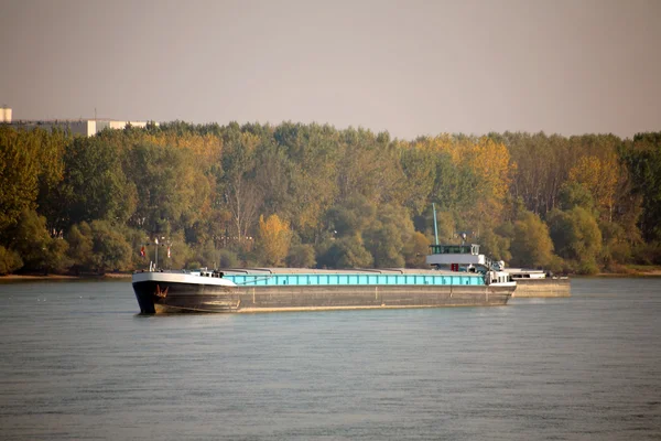 Transportation at the Danube — Stock Photo, Image