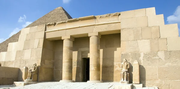 Firavun khafre, giza, Mısır, Afrika eşi mezar giriş — Stok fotoğraf