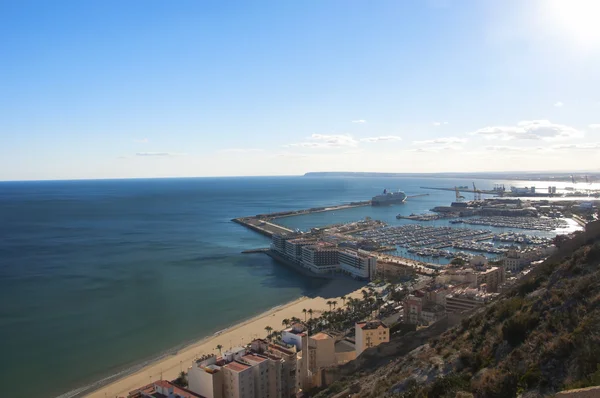 Panorama över hamnen i alicante stad — Stockfoto
