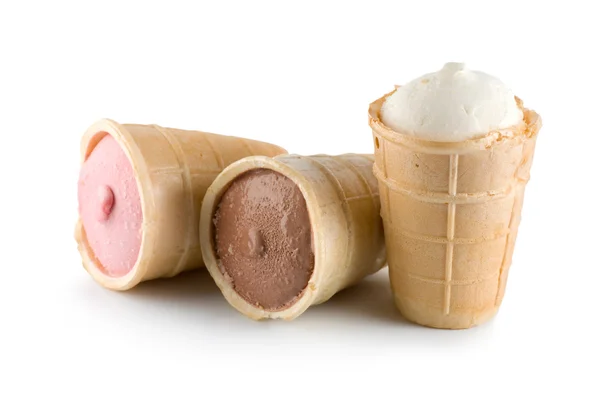 分離された 3 つのアイスクリーム — ストック写真