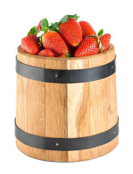 Wooden barrel with strawberries — Stock Photo, Image
