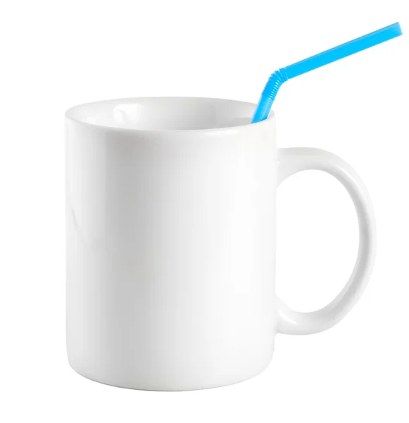 白いカップで飲むわら白い背景 パスの分離 — ストック写真