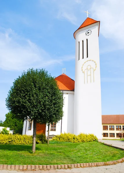 Фасад Красивой Современной Христианской Церкви — стоковое фото