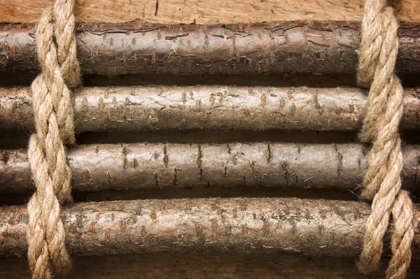 Tiras de madeira encadernada com corda — Fotografia de Stock