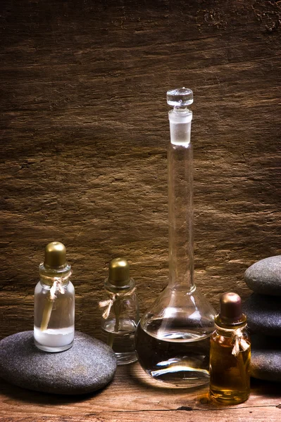 Injektionsflaskor med eteriska oljor — Stockfoto