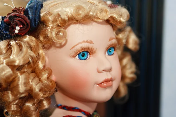 Cara de boneca — Fotografia de Stock