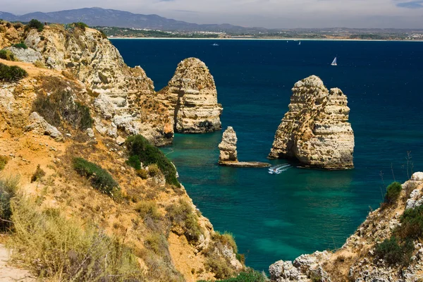 Algarve rock - pobřeží v Portugalsku — Stock fotografie