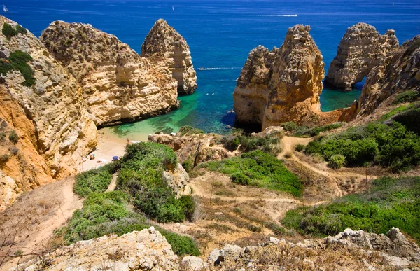 Roccia dell'Algarve - costa in Portogallo — Foto Stock