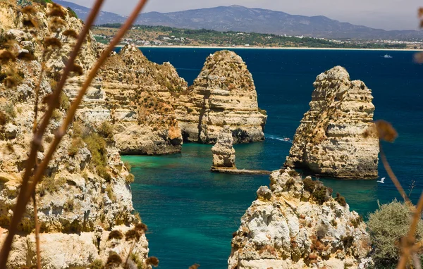 Rock van de Algarve - kust in portugal — Stockfoto