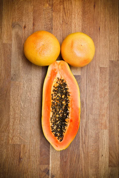 Rosto feito de frutos — Fotografia de Stock
