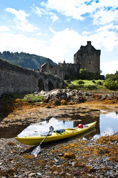 Kayak et château — Photo