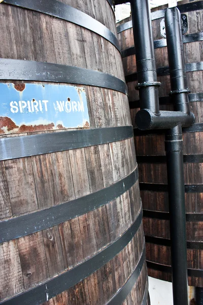 Винзавод по производству виски — стоковое фото