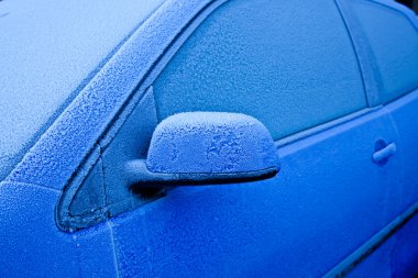 Ice kış sezonunda mavi araba, kavramlar için iyi