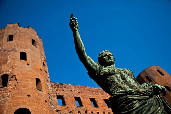 Estátua Cesare Augustus Torino Itália Conceito Liderança — Fotografia de Stock