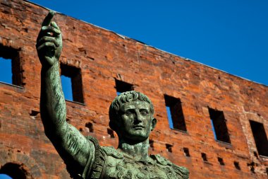 Cesare Augustus, İmparator.